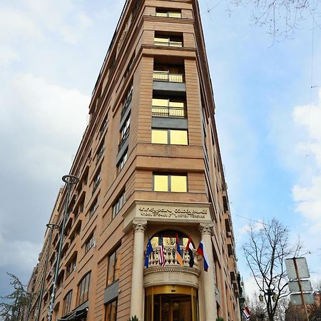 埃里温金宫酒店 耶烈万 外观 照片